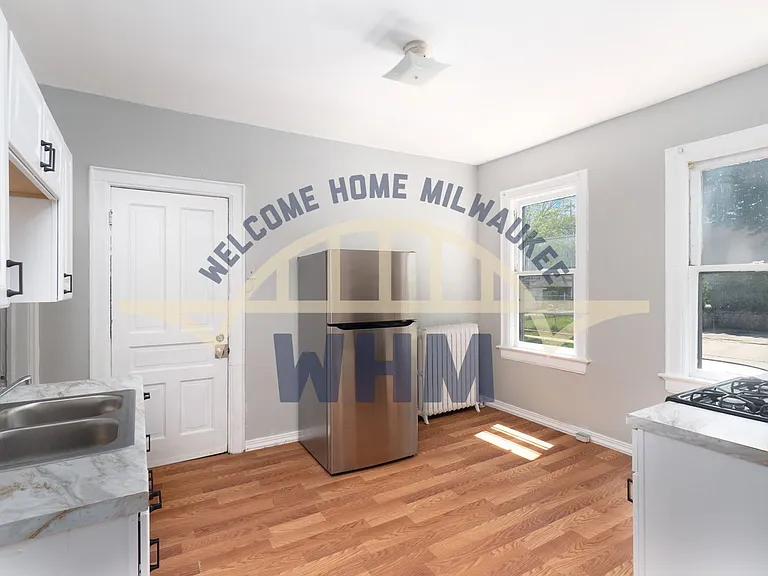 2800 N Holton St — Photo 3