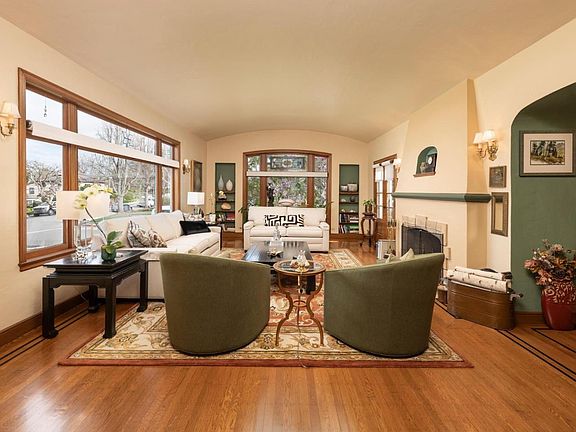 5th image of 250 Harvard Rd