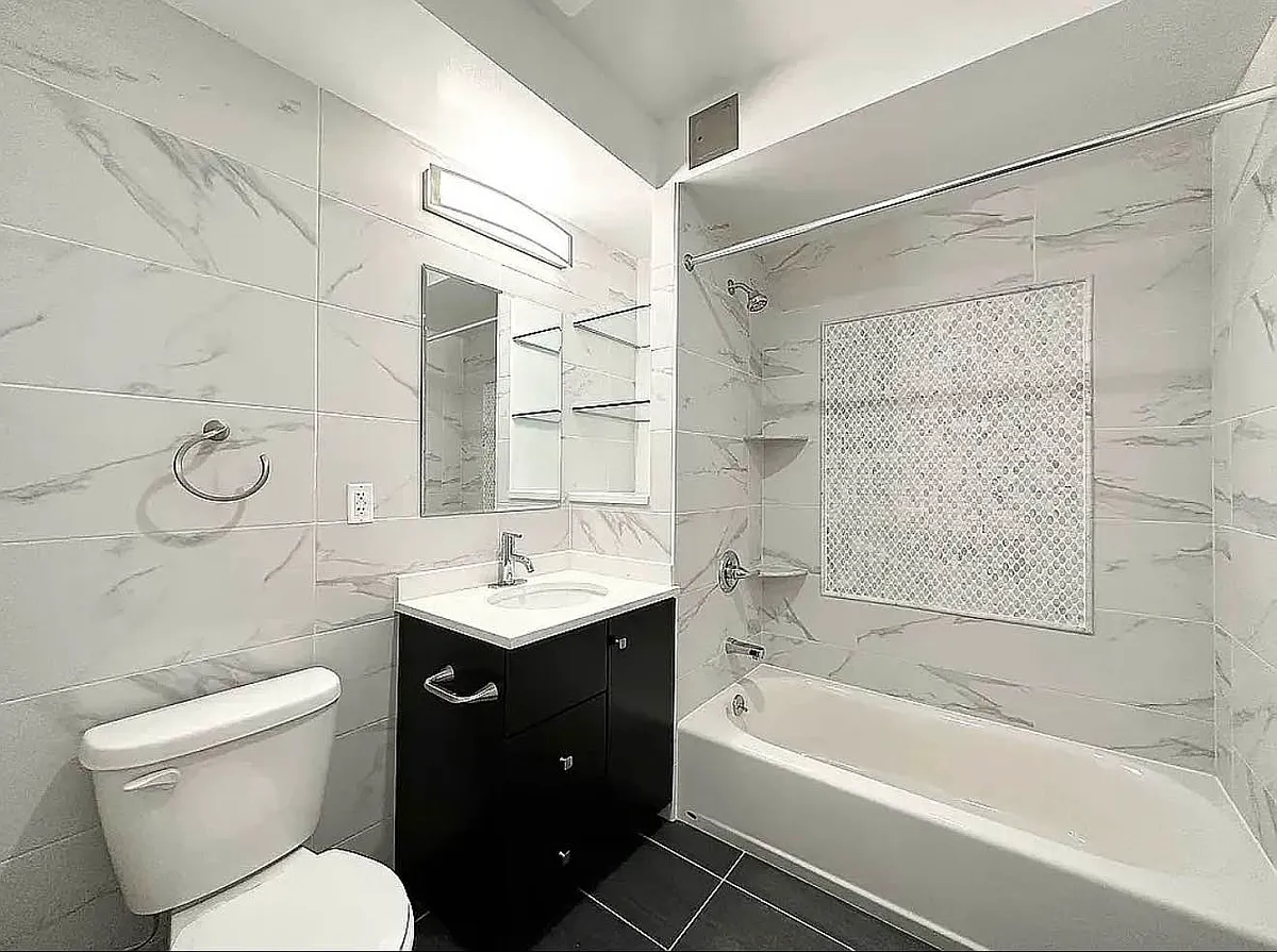 Building Photo - 30-12 21st St #2C
