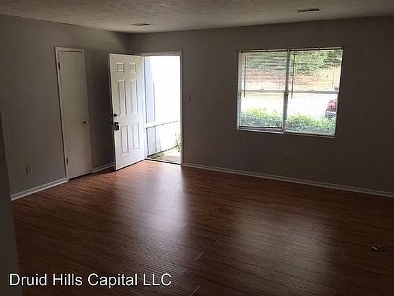 5th image of 1282 Crystal Lake Rd