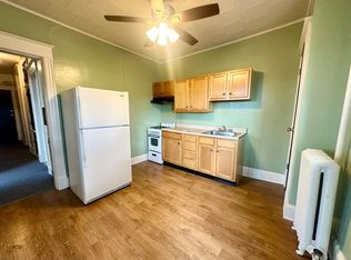 602 Union St APT 6, Schenectady, NY 12305