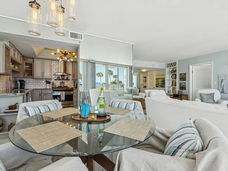 1601 Ocean Dr S #110 — Photo 12