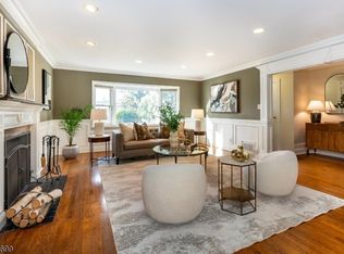 13 Blackstone Dr, Livingston Twp., NJ 07039