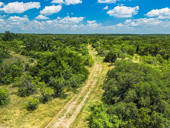 2nd image of 883 FM 1773