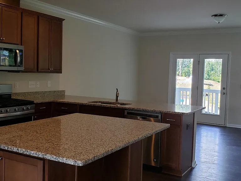 1128 Finch Ct — Photo 10