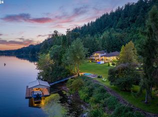 24220 SW Petes Mountain Rd, West Linn, OR 97068