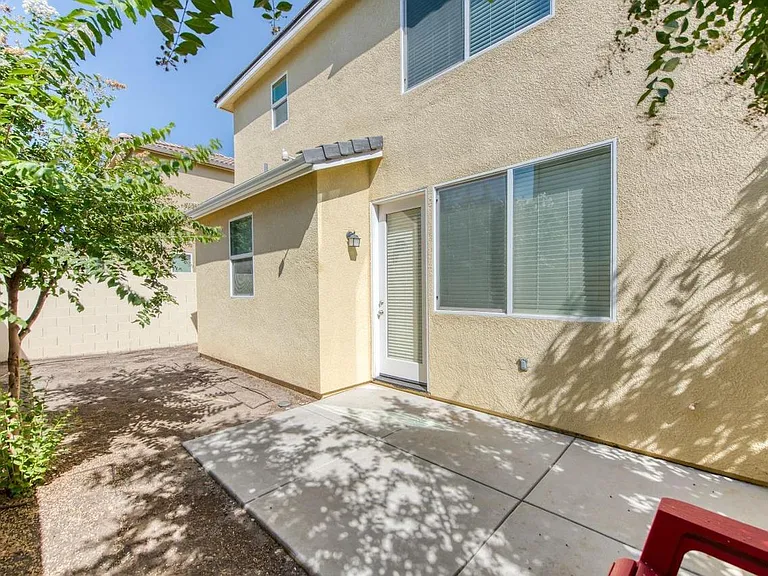 1304 Royalty Way — Photo 25