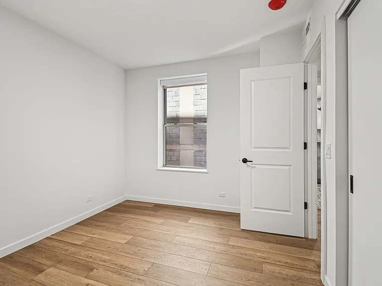 The Nest at Lincoln Park West — Photo 82