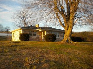 3264 Hamilton Valley Rd #B, Crab Orchard, KY 40419