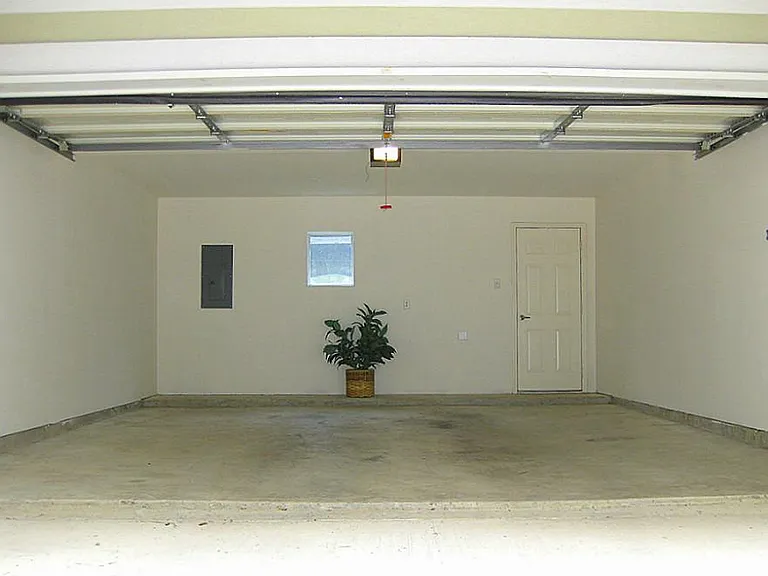 5734 Kansas St — Photo 27