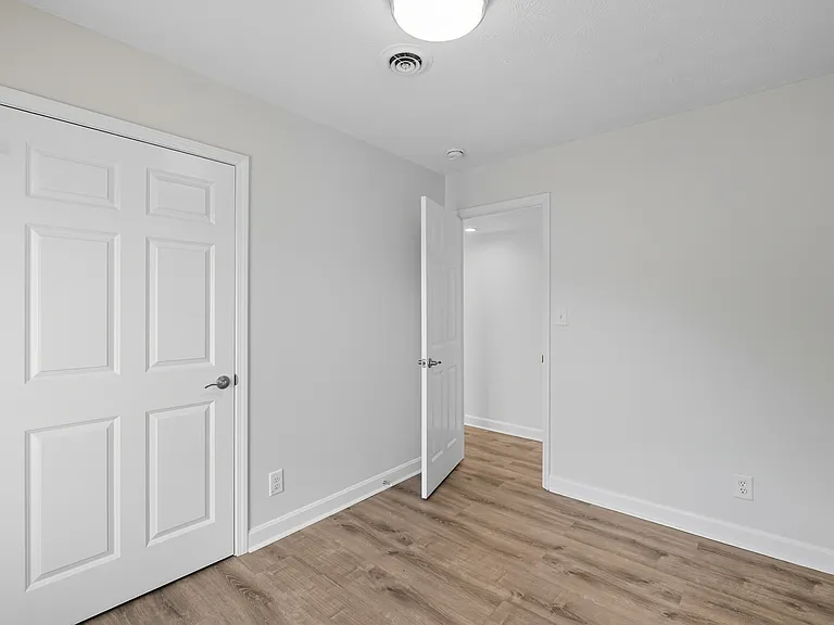 Covington Place — Photo 20