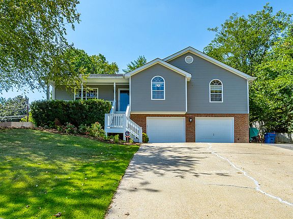 2nd image of 4831 Hillsdale Cir