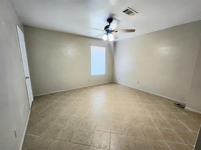 4695 Collier Rd #8 — Photo 7