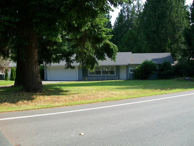 5004 22nd Ave SE — Photo 4