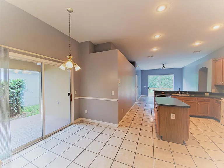 3504 Kayla Cir — Photo 7