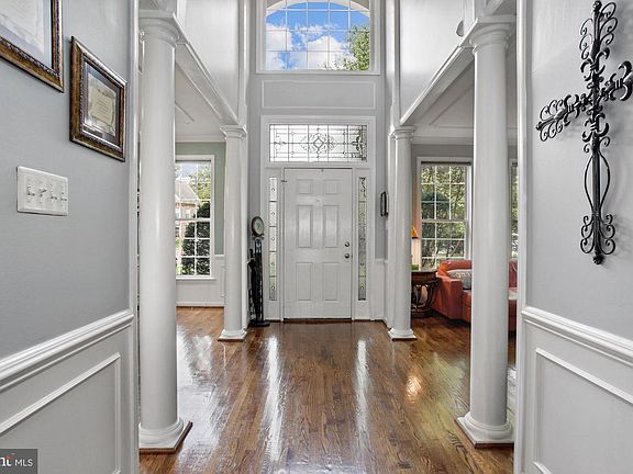 5th image of 5786 Valley View Dr