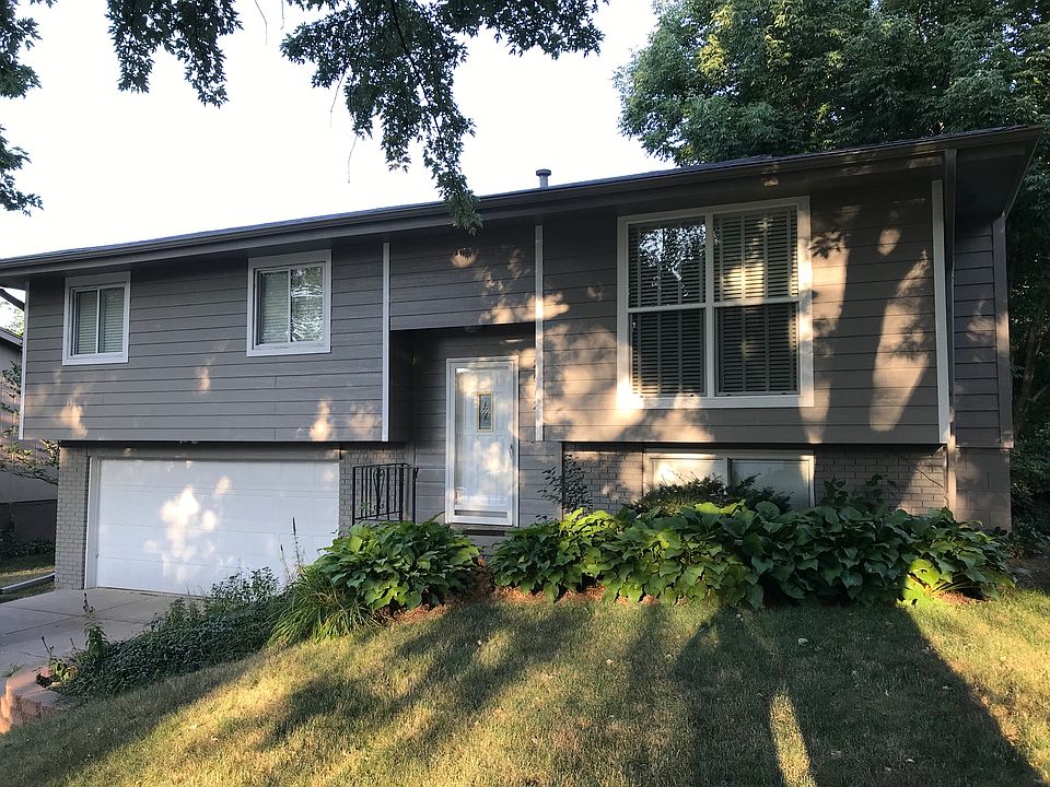 1st image of 2612 N 143rd St