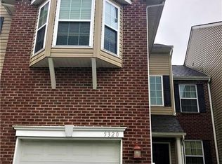 5320 Greenlawn Dr, Macungie, PA 18062