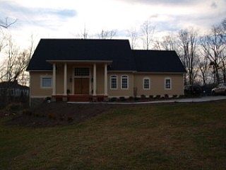 2nd image of 33 Sunview Cir