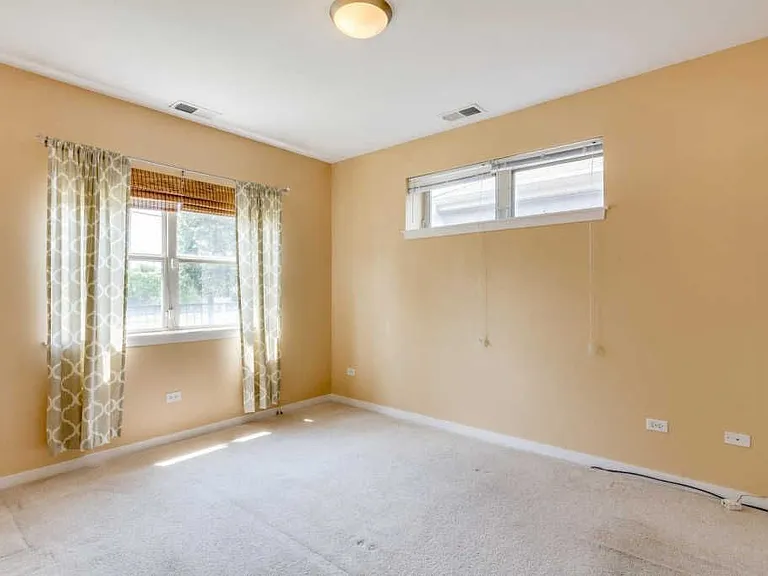 1270 S Blue Island Ave #101 — Photo 8