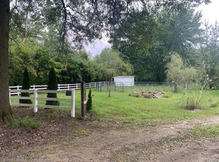 27325 Martinsville Rd, New Boston, MI 48164