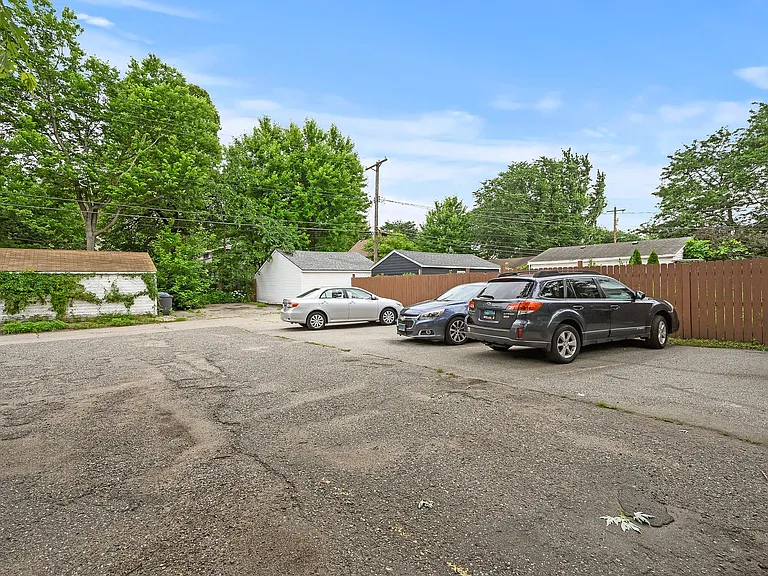 3111 31st St E #5 — Photo 27