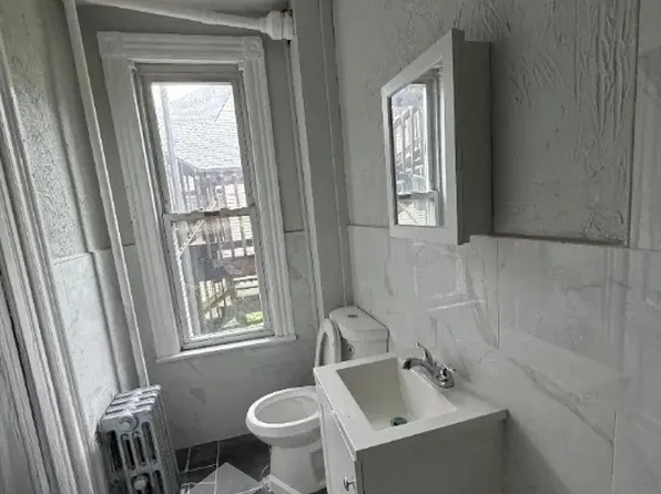 1116 Half Hampton Pl #A, Elizabeth, NJ 07201