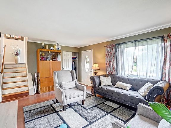 5th image of 9226 Loralinda Dr