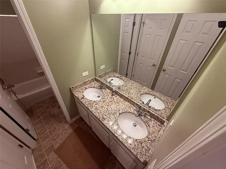 5730 Devonshire Way — Photo 20