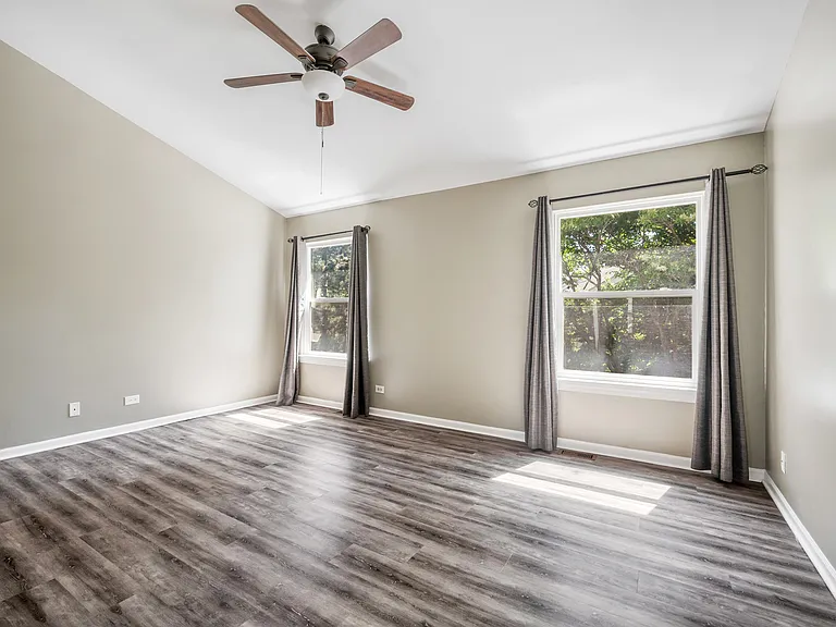 804 Spring Creek Ct — Photo 19