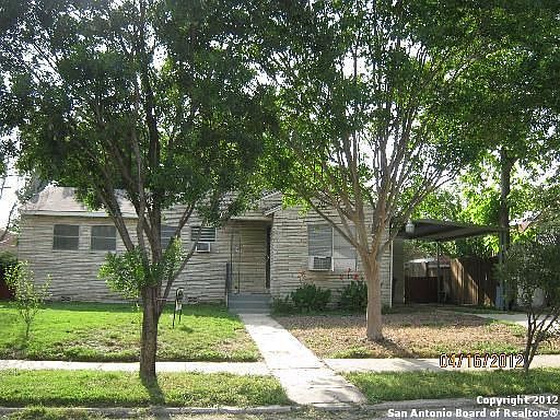 2nd image of 1019 Jennings Ave