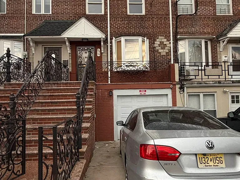 25-14 43rd St #1 — Photo 7