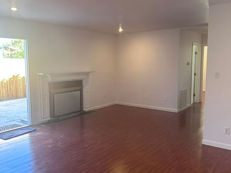2340 Belmont Rd — Photo 19