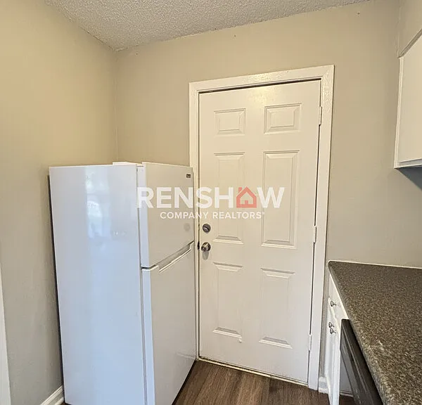 2998 Elbert Cv — Photo 6