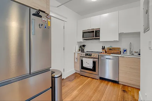 1020 Commonwealth Ave #201 Photo 1