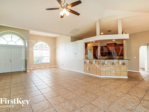 3rd image of 3720 SW 16th Pl