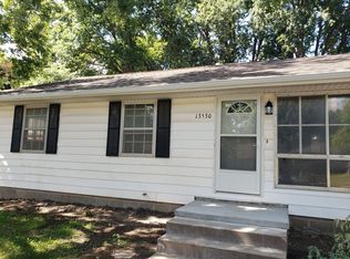 13530 Oak St, Omaha, NE 68144