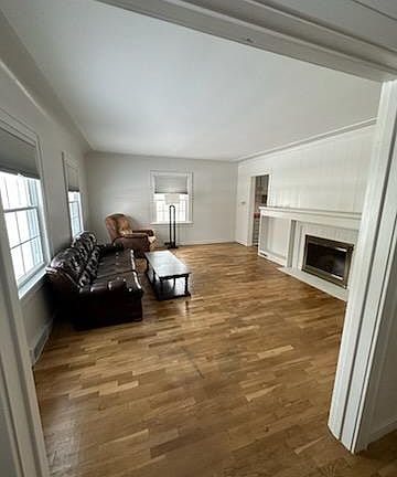 3rd image of 3546 Van Buren St #1