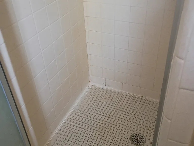 12420 S Garnett Rd — Photo 10