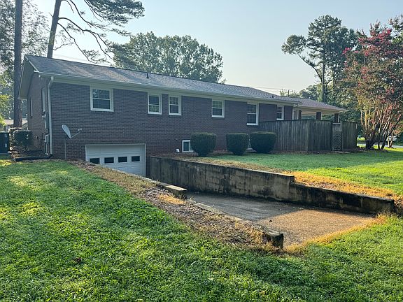 2nd image of 3030 Middlebrook Dr