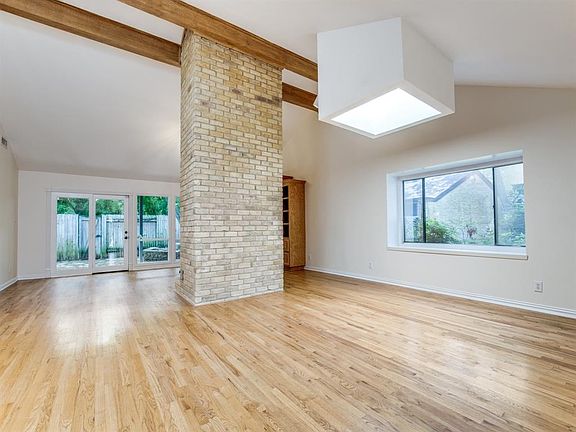 3rd image of 6325 Elder Grove Dr
