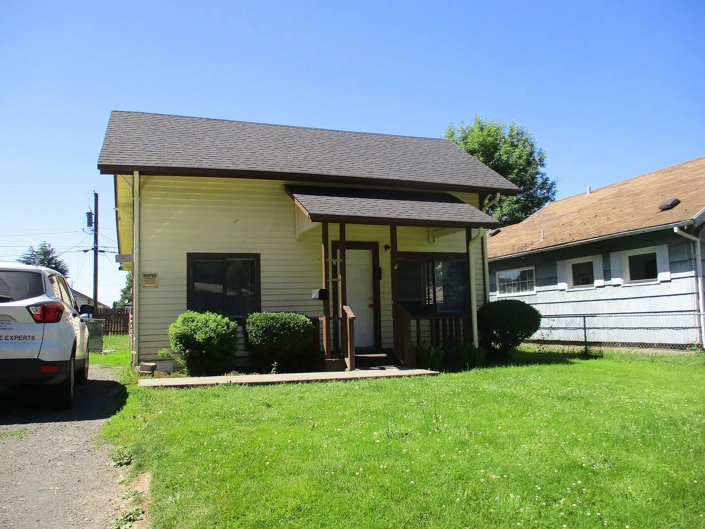 321 21st Ave photo 1