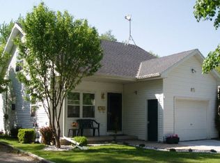 1132 S Greenwood Ave, Green Bay, WI 54304