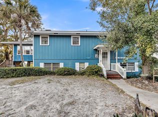 702 E Erie Ave, Folly Beach, SC 29439