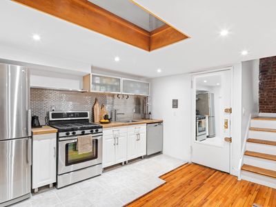 142 W 82nd St APT 8, New York, NY, 10024