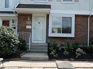 4104 Independence Dr, Cincinnati, OH 45255