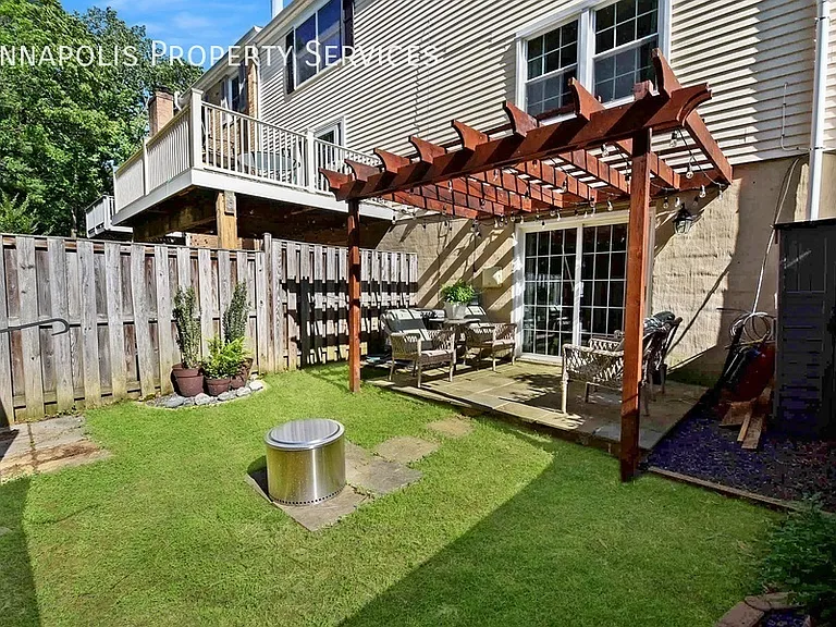 518 Bay Dale Ct — Photo 44