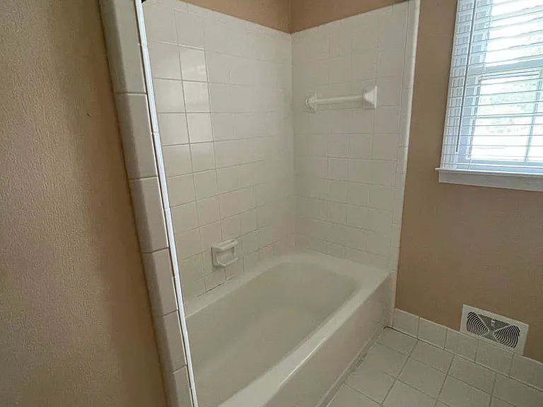 5 Ramblewood Ln — Photo 18