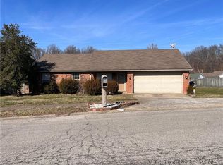 3618 Blueberry Way, Jeffersonville, IN 47130