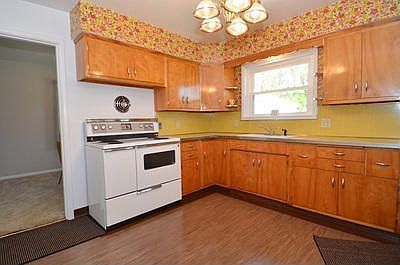 5th image of 1806 Grant St